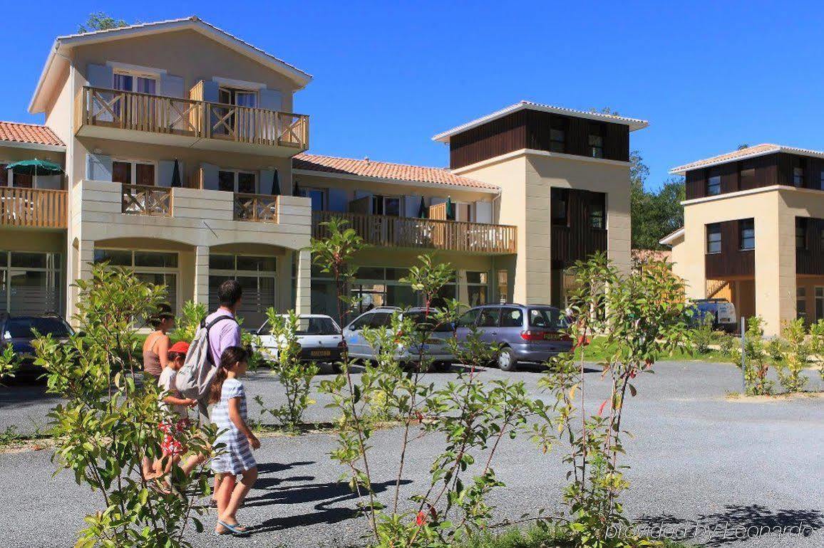 Vacanceole - Le Domaine Du Golf D'Albret Barbaste Exterior foto
