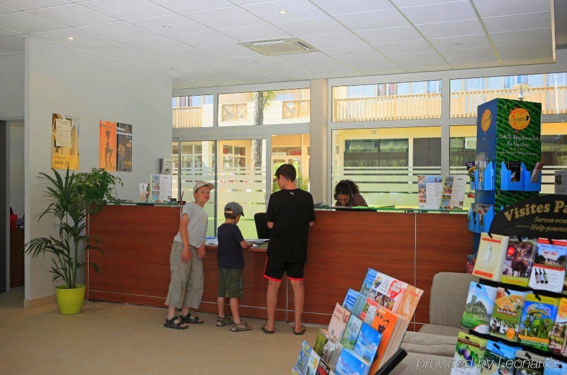Vacanceole - Le Domaine Du Golf D'Albret Barbaste Exterior foto