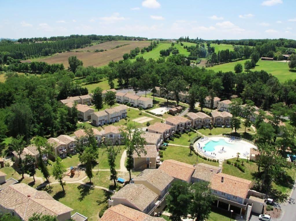 Vacanceole - Le Domaine Du Golf D'Albret Barbaste Exterior foto